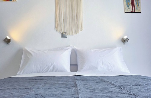 Vothon Hotel | Deluxe King Double Room 5