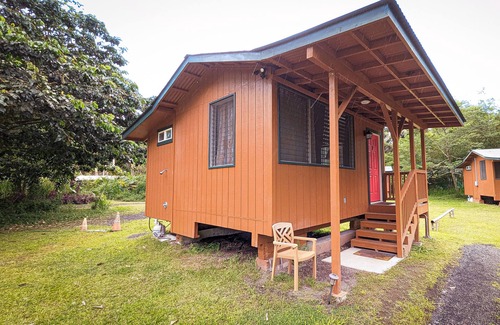 Pahoa Cabin | Deluxe Premium Cabin at Eco Retreat & Farm-Stay