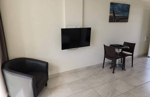 Emu Park Apartment | Deluxe Studio Unit 12