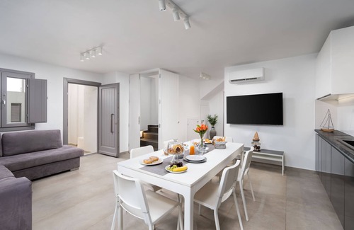 Exomytis Apartment | Deluxe With Outdoor Private Hot Tub & Beach Front, Aegean Melody Suites