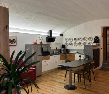 Lanzada Apartment | Demantoide