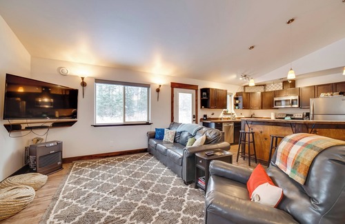 Talkeetna House | Denali Basecamp: Cozy Talkeetna Chalet w/Fire Pit