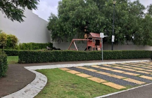 Queretaro Municipality Apartment | Depa. Planta Baja Uvm, Juriquilla, Querétaro