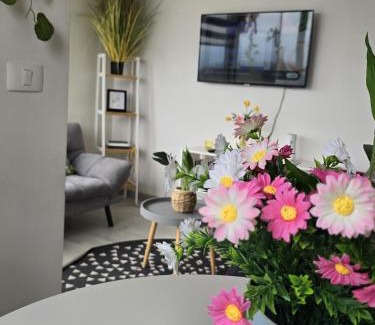 Rancagua Apartment | Departamento- al costado Del hospital regional- cercano a safari - panamericana 5 - parking privado - wifi - 2 hab -2 Baños