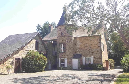 Saint-Martin-des-Champs House | Dependence in manor dating from 1820