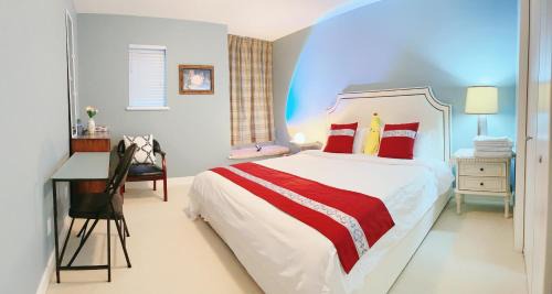 Burke Mountain House | Derbyshire House