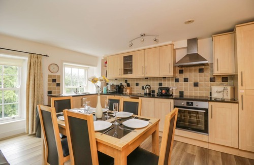 Keswick Cottage | DERWENTWATER APARTMENT, family friendly in Keswick