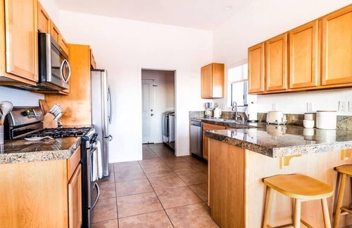 Joshua Tree Villa | Desert Villa w/ Stunning Night Sky Views & Game Room