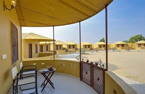 Kanoi Cottage | Desertique Dunes Safari Camp & Resort