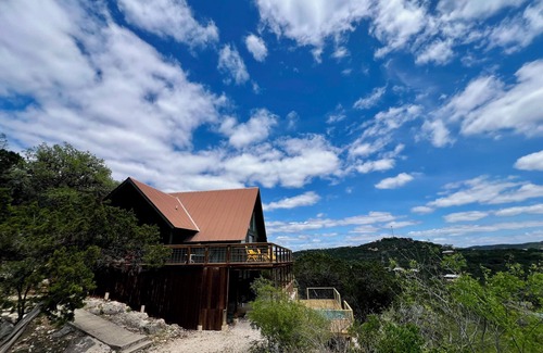 Concan Cabin | Design-forward Frio cabin with epic views & pool