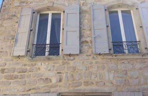 Les Vans Cottage | Design gite in an 18th-century town house