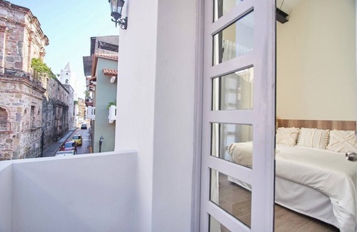 Casco Viejo Apartment | Design Pool and 180º Rooftop N2