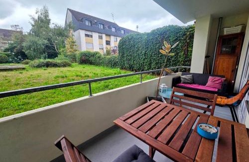 Offenbach am Main Apartment | Design-Wohnung im Zentrum mit Balkon und Parkplatz