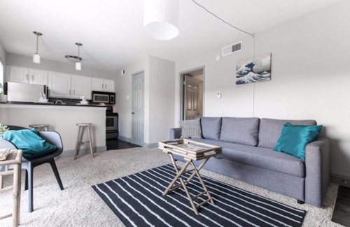 North Dallas Apartment | Designed to Relax-NO PARTIES ALLOWED