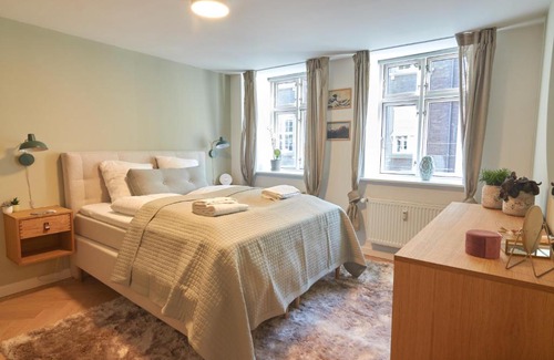 Copenhagen City Centre Apartment | Designer 2 BR Home with Private Balcony