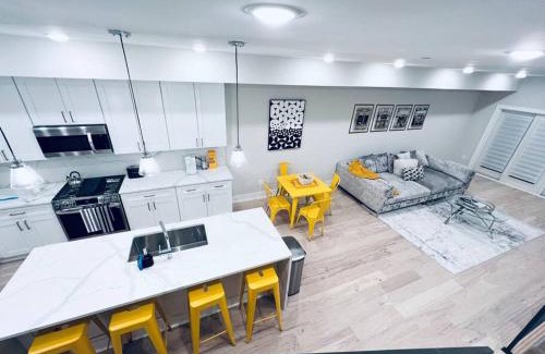 Trinidad House | Designer 3BDR Penthouse with Private Rooftop Monument Views Near Popular H Street Corridor Parking Included Free Cancellation