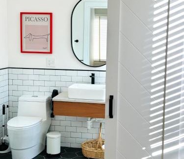 Harrison House | Designer cozy 1 private bedroom w full bath & yard 20 min to nyc