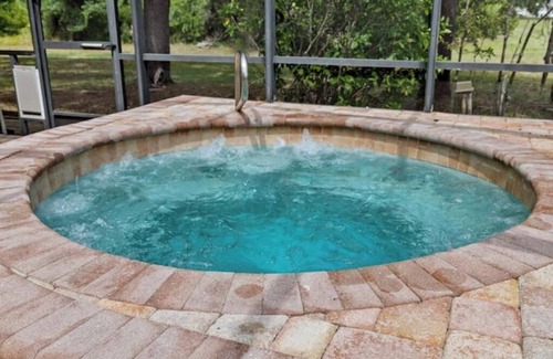 Deep Creek House | Designer Deep Creek Home 5 Beds W/Large Spa/Enclosed Lanai.Pet friendly !