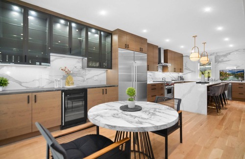 Old Fourth Ward Condo | Designer Home by Beltline, Walk to Food, Drinks, Shopping, and Parks & $150 in activities included!