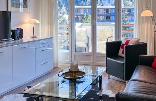 Sankt Moritz-Bad Apartment | Designer Küche - Südbalkon - TG-Stellplatz - WLAN