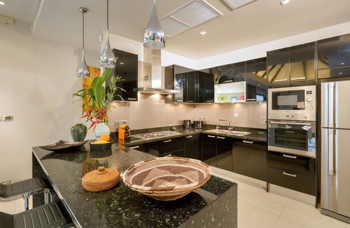 Choeng Thale Villa | DESIGNER VILLA ON WEST COAST NEAR BEST BEACH AND LAGUNA