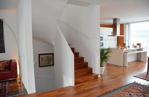 Bergheim Villa | Designer Villa Maria Plain