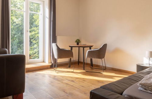 Mugeln Condo | Designwohnung auf Gutshof mit Sauna und 3 Schlafzimmern Zwischen Leipzig und DD