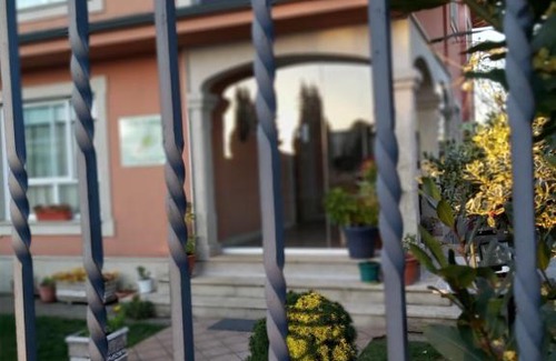 Catasol House | Despertar con el sonido de los pajaros