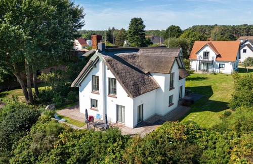 Freest Apartment | Detached house 2 - thatched house in the fishing village