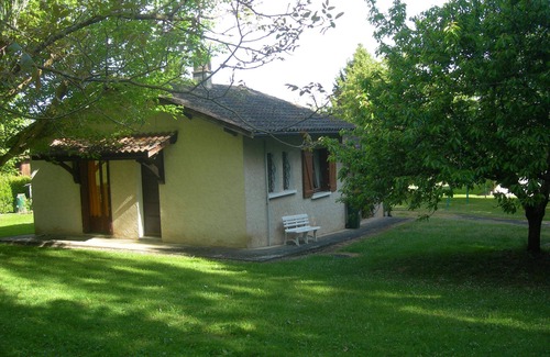 Pineuilh House | Detached house in the countryside, close to shops.