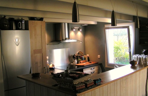 Primelin House | detached house on garden with pool 800 m from the sea