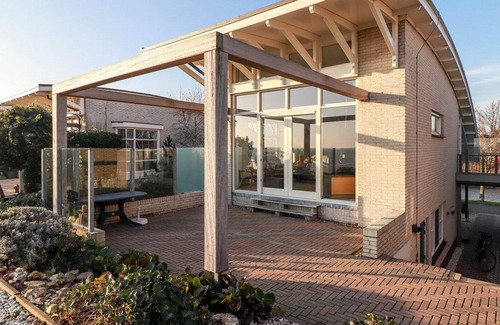 Makkum Cabin | Detached villa on the dike of the IJsselmeer