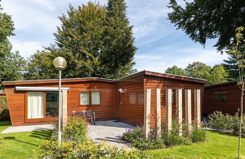 Municipality of Harderwijk Ski Chalet | Detached wooden chalet in Harderwijk surrounded by nature