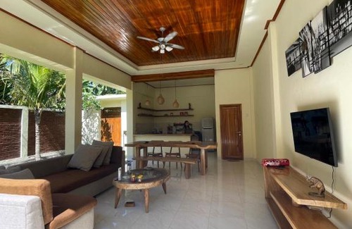 Medewi Hotel | Dev house