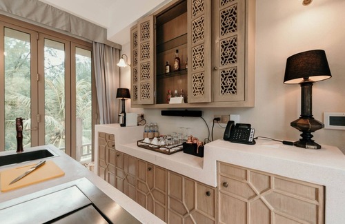 Khuk Khak Beach Hotel | Devasom Khao Lak Beach Resort & Villas