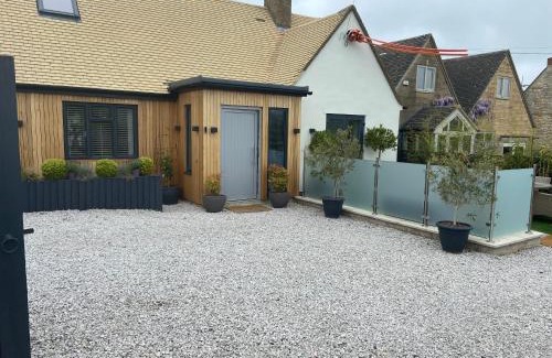 Inchbrook House | Dewcroft