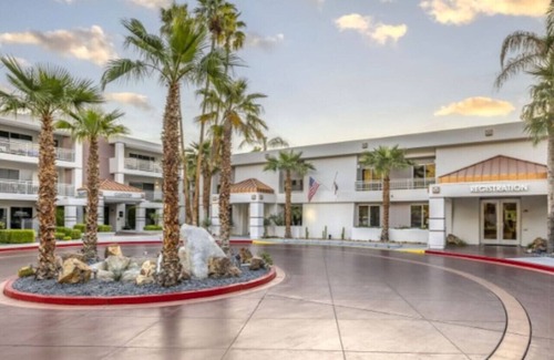 Canyon Corridor Apartment | Diamond - Palm Canyon Resort - 2BD