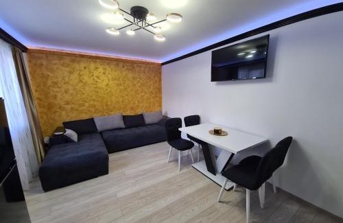 Lupeni Apartment | Diamonds House 2