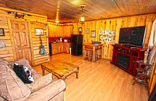 Murfreesboro Other | Diamonds Old West