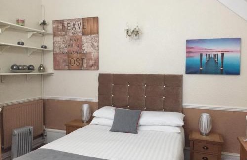 York House | Diamonds Villa near York Hospital