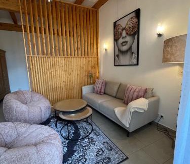 Deidesheim Apartment | Die Französin - Ingo Telschow & Catherine Tempier Gbr