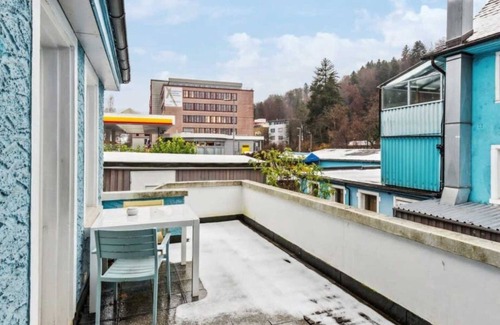 Bergdietikon Apartment | Dietikon Apartment with Fully Equipped Kitchen