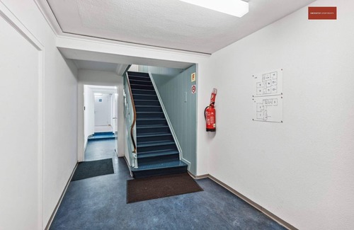Bergdietikon Apartment | Dietikon Apartment with Fully Equipped Kitchen