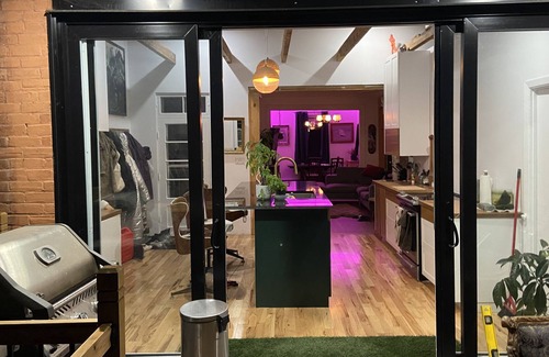 Lachenaie House | Dieuxmoulin party house