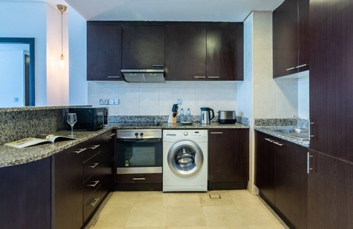 DIFC Apartment | DIFC 1BR at SkyGardens Tower