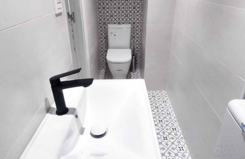 Salinas Apartment | Digital Nomad Paradise - Garaje/pc Monitor