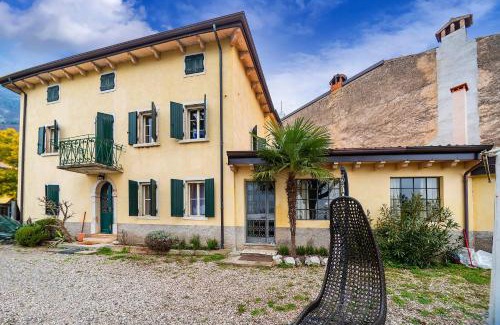 Caprino Veronese Apartment | Dimora Gaon Casa Aureus ideale per famiglie