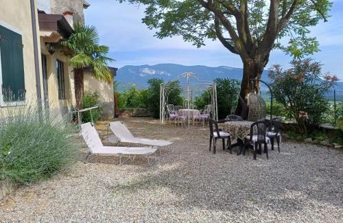 Caprino Veronese Apartment | Dimora Gaon Casa Aureus ideale per famiglie