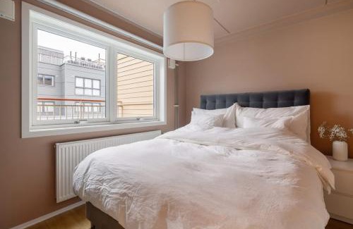 Gronland Apartment | DINBNB APARTMENTS l Unbeatable Location l Priv Rooftop l Self Check-in