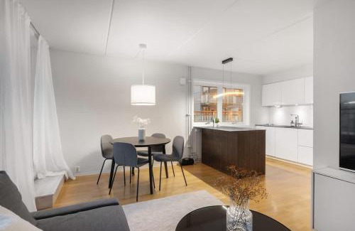 Gronland Apartment | DINBNB APARTMENTS l Unbeatable Location l Priv Rooftop l Self Check-in